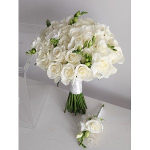 Весільний букет троянда та фрезія